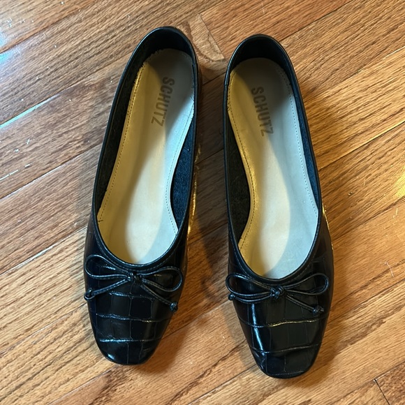 SCHUTZ Shoes - SCHUTZ Arissa Black Crocodile Embossed Leather Flats